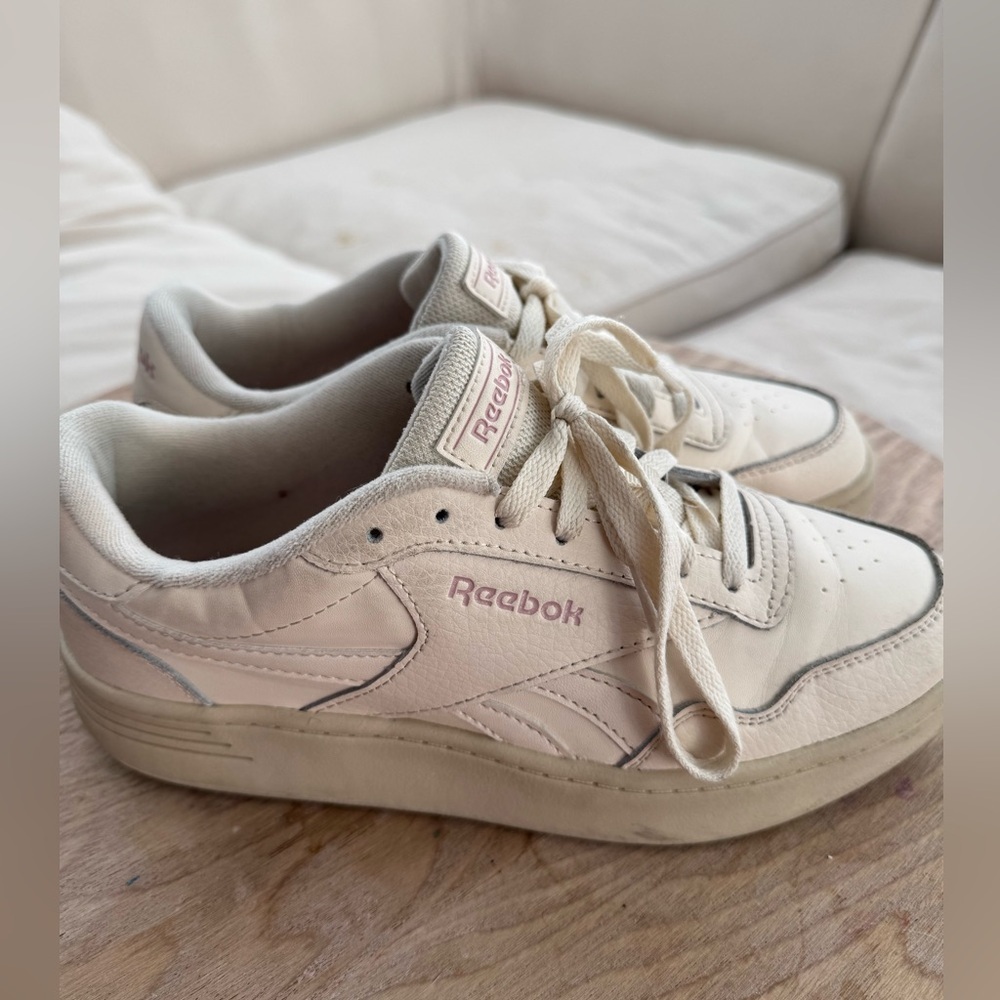 REEBOK Court Advance Ivory & Pink Womens Sneaker Size 7.5 - Picture 3 of 8